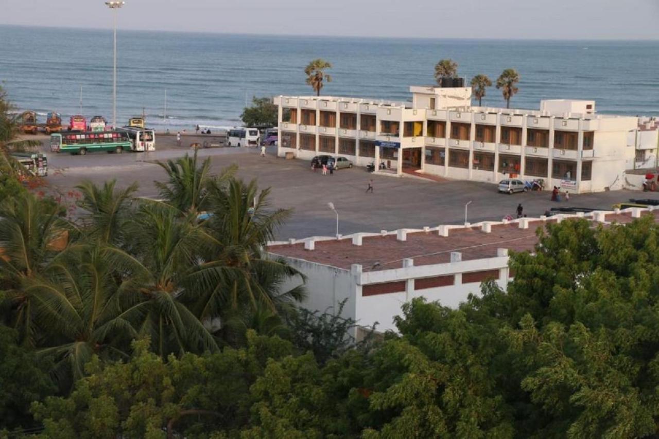 Saravanas Lodge Tiruchchendūr Exterior foto